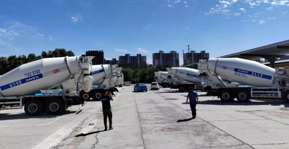 破局電動(dòng)化"最后一公里"，萬(wàn)馬重卡全場(chǎng)景充電解決方案